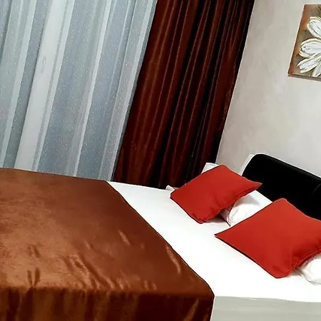 Alezzy Luxury Prima Linie La Mare Апартаменты *