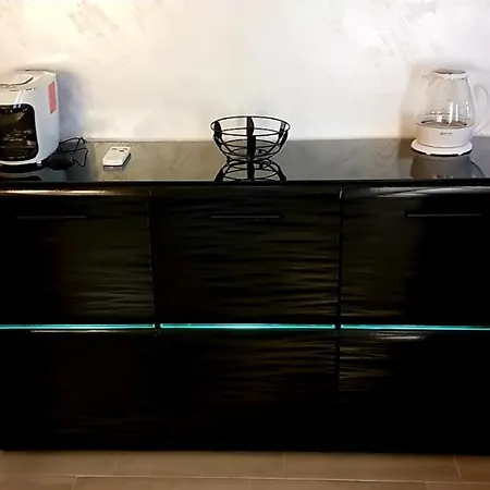 Alezzy Luxury Prima Linie La Mare Apartment