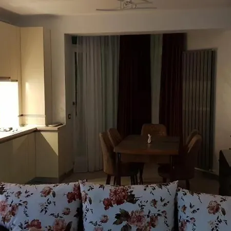 Alezzy Luxury Prima Linie La Mare Apartment Navodari