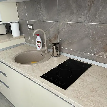 Alezzy Luxury Prima Linie La Mare Apartment Navodari